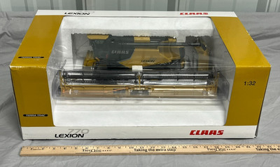 CLAAS 770 Lexion Yellow Combine Terra Trac by NOREV Highly Detailed RARE! 1:32