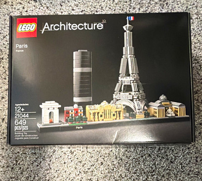 LEGO Architecture Paris 21044 Skylines 649pcs 12+ Display Plate Included