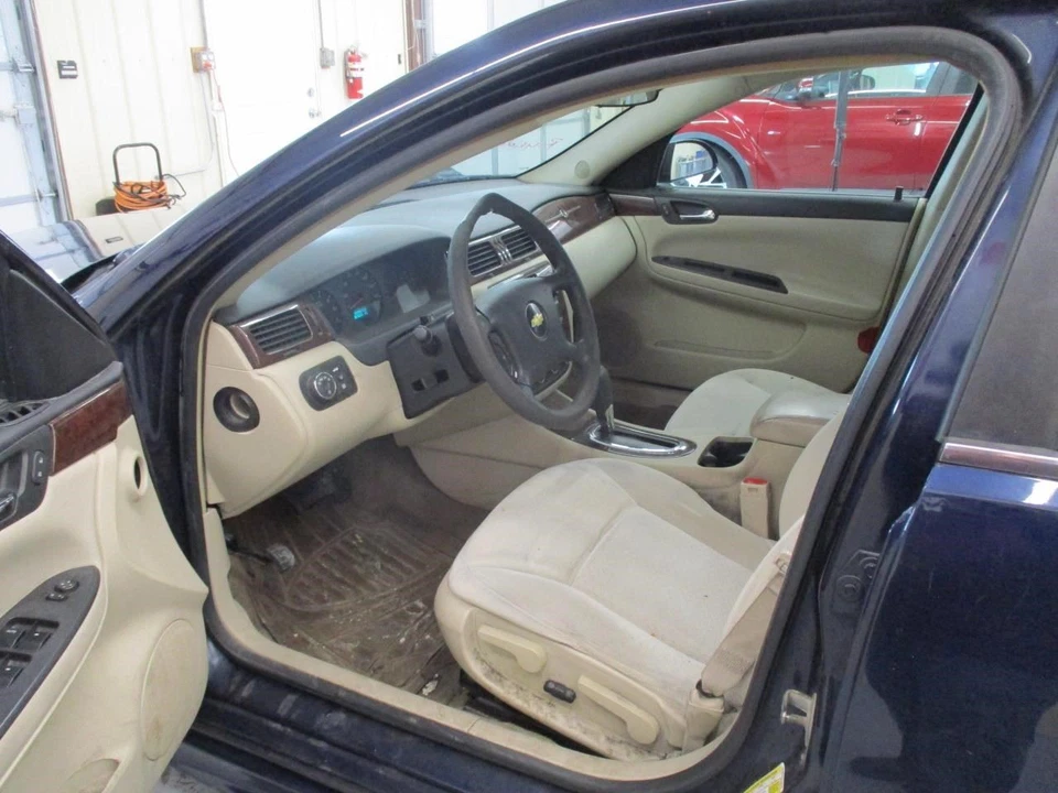 Chevrolet Impala 2011 Dash Panel VIN W 4th Digit 2469 Foto 4 de 4