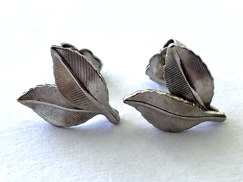 14K White Solid Gold Ladies Or Child Double Leaf Post Pierced Stud Earrings - Picture 5 of 15