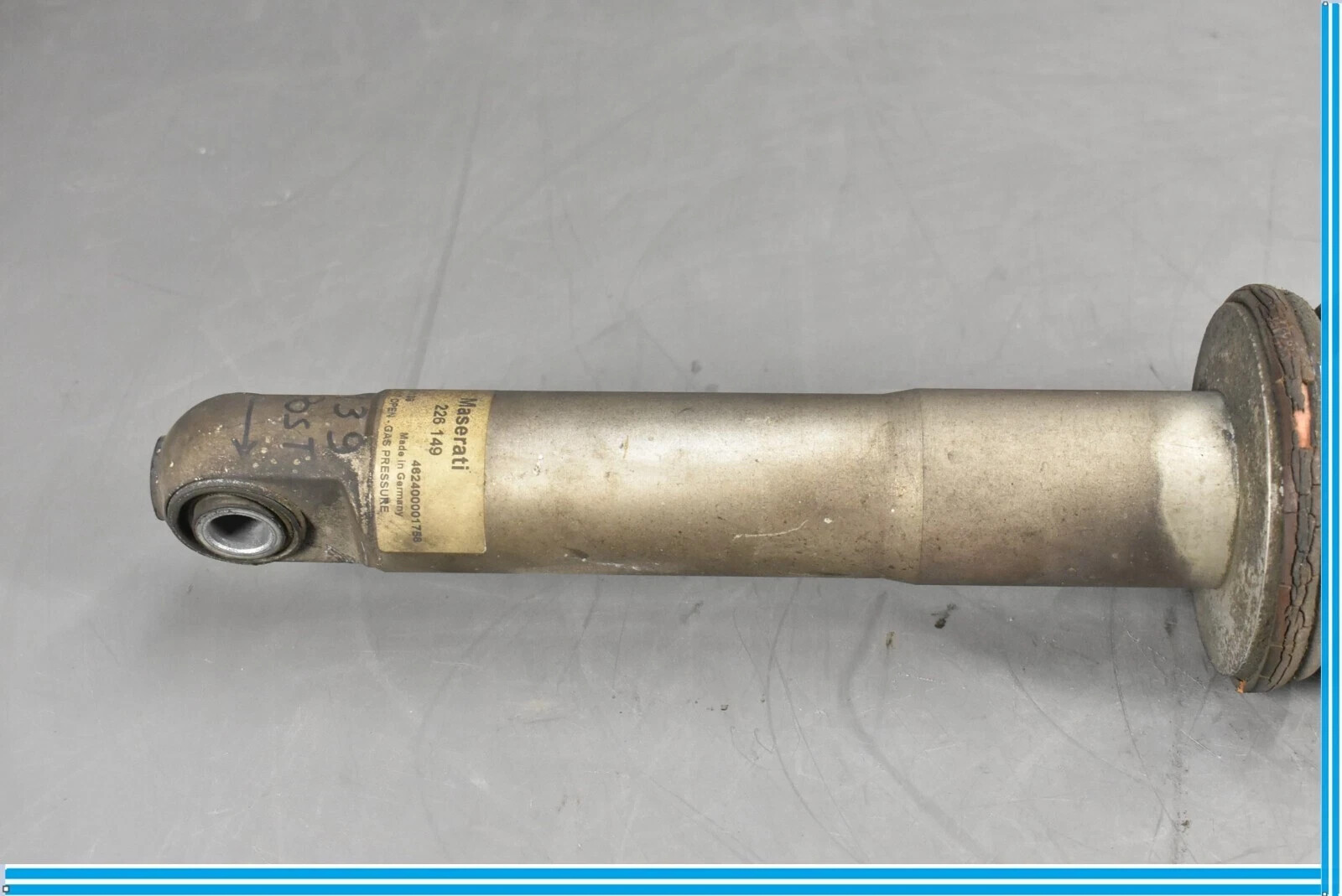 04-08 Maserati Quattroporte M139 Rear Left Or Right Shock Strut Absorber OEM