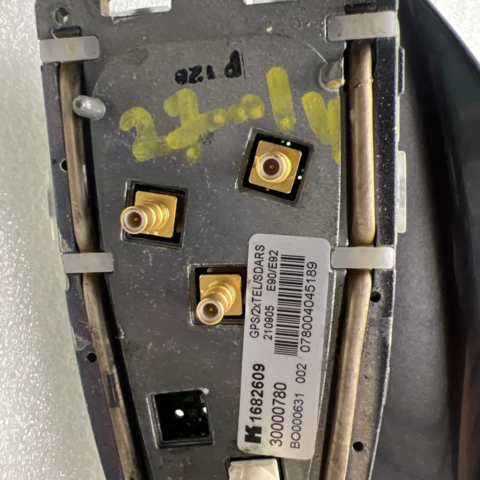 BMW 325i E90 2006 techo aleta de tiburón antena con módulo OEM Foto 4 de 4