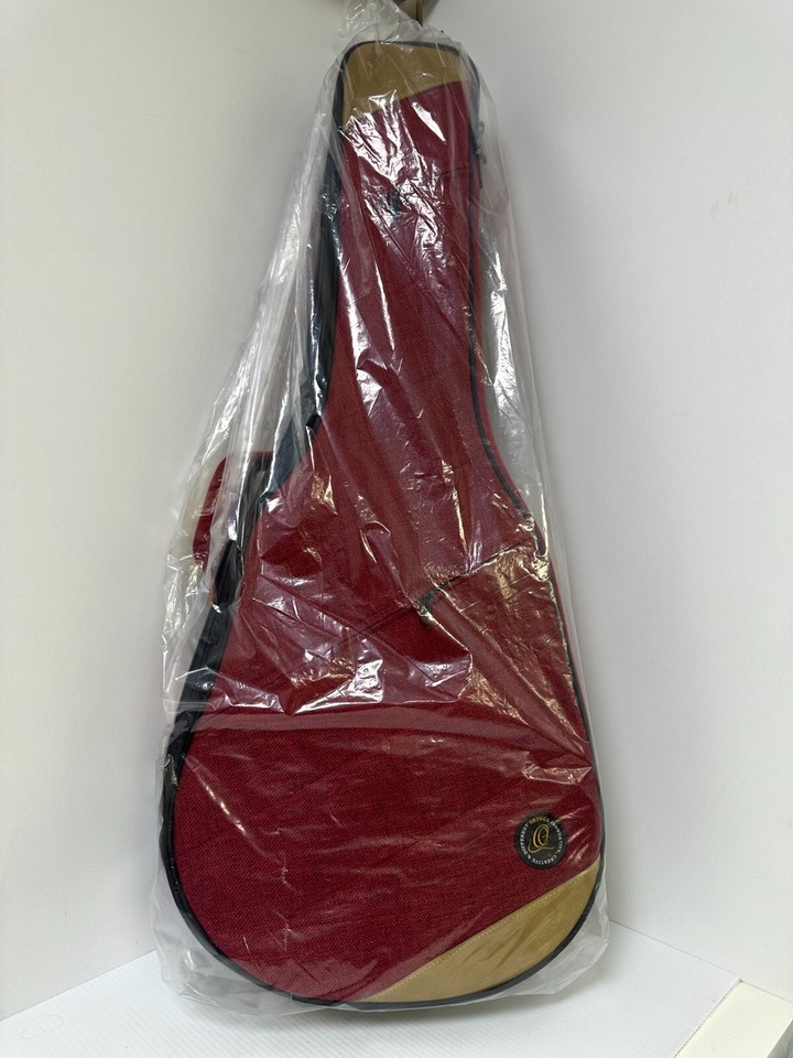 ORTEGA OSOCAUK-CC-BX Softcase für Konzert Ukulele, bordeaux wine