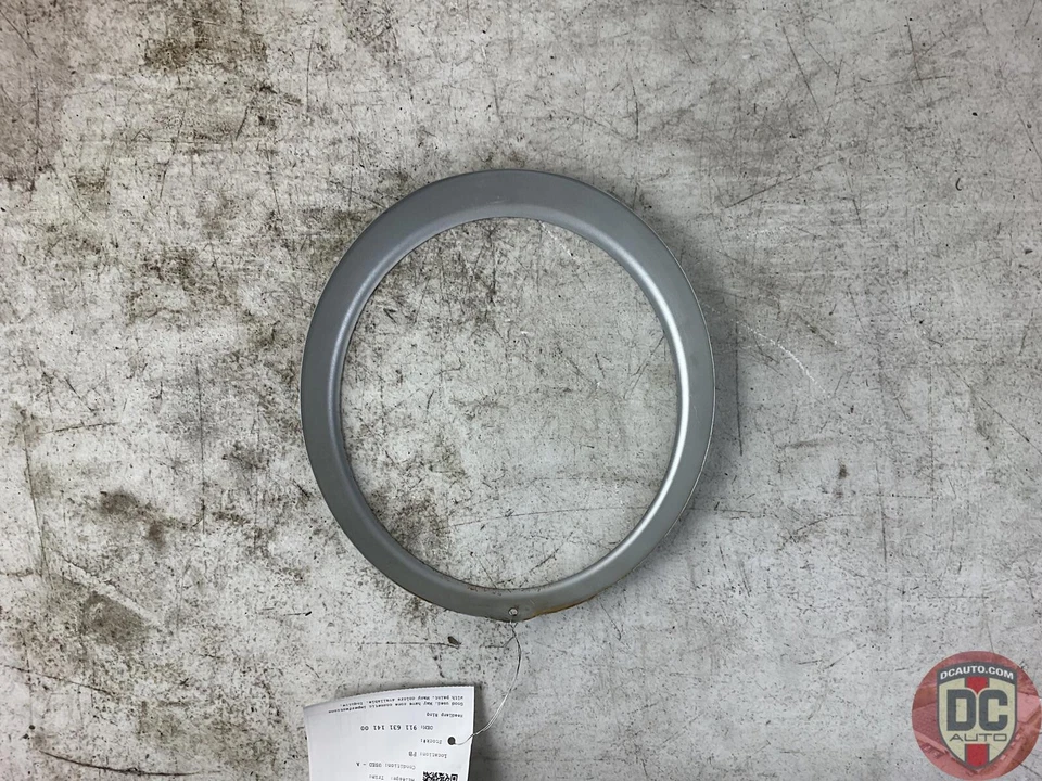 Anillo de ajuste de faros Porsche 911 1975-1989 H1 H4 91163114100 Foto 3 de 4