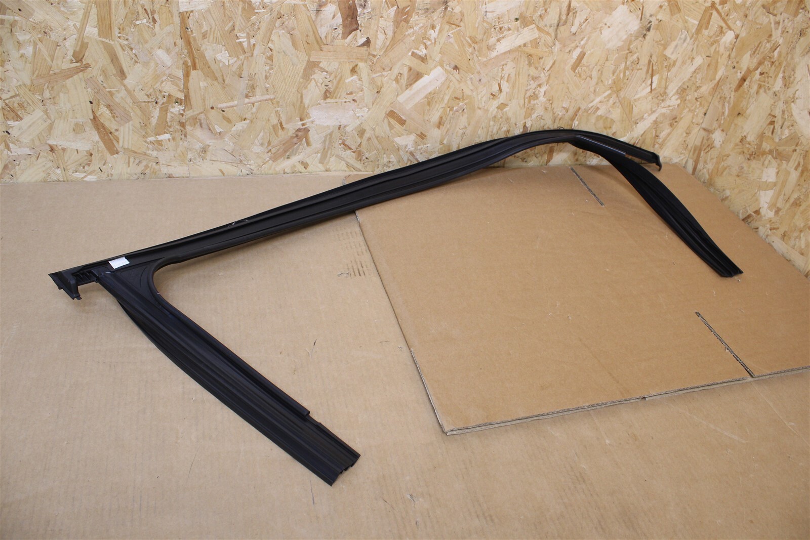 A1777252100 Window Seal New genuine Mercedes-Benz part | eBay