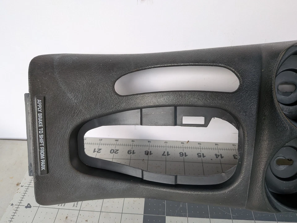 98-04 Bravada Blazer Center Console Jimmy Black Cup Holder Trim Bezel Shroud OEM Foto 2 de 4