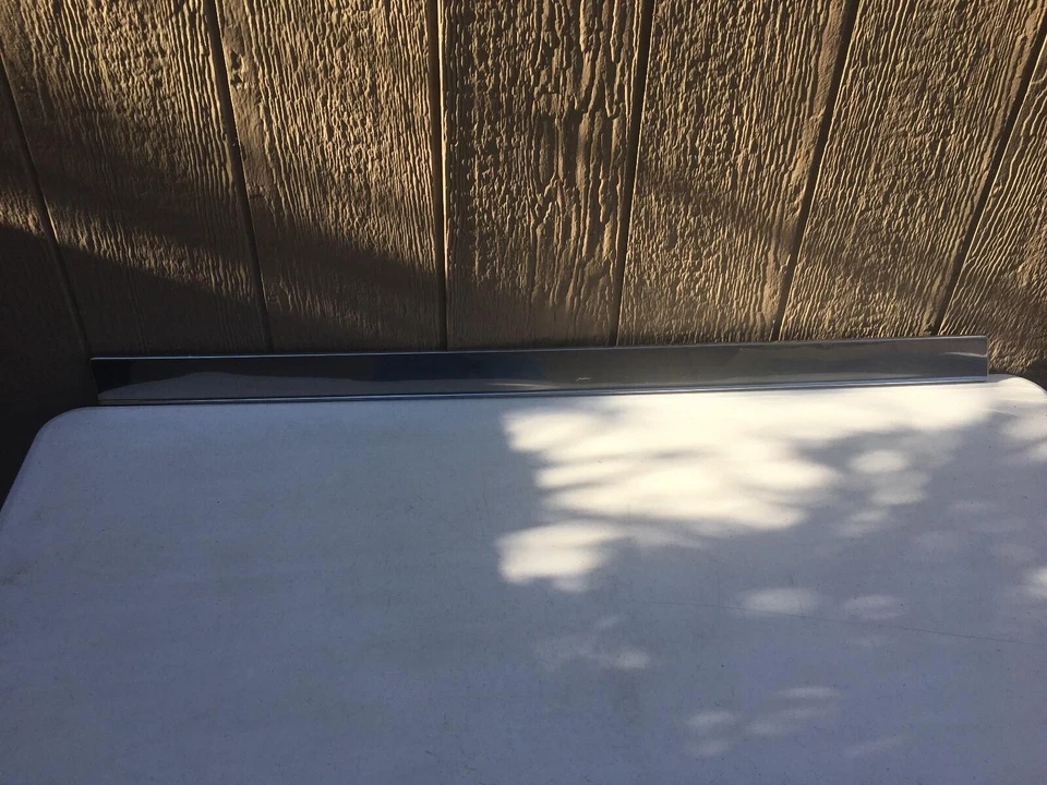 Buick LeSabre 1977-1979 moldura de puerta delantera lado del conductor Foto 4 de 4