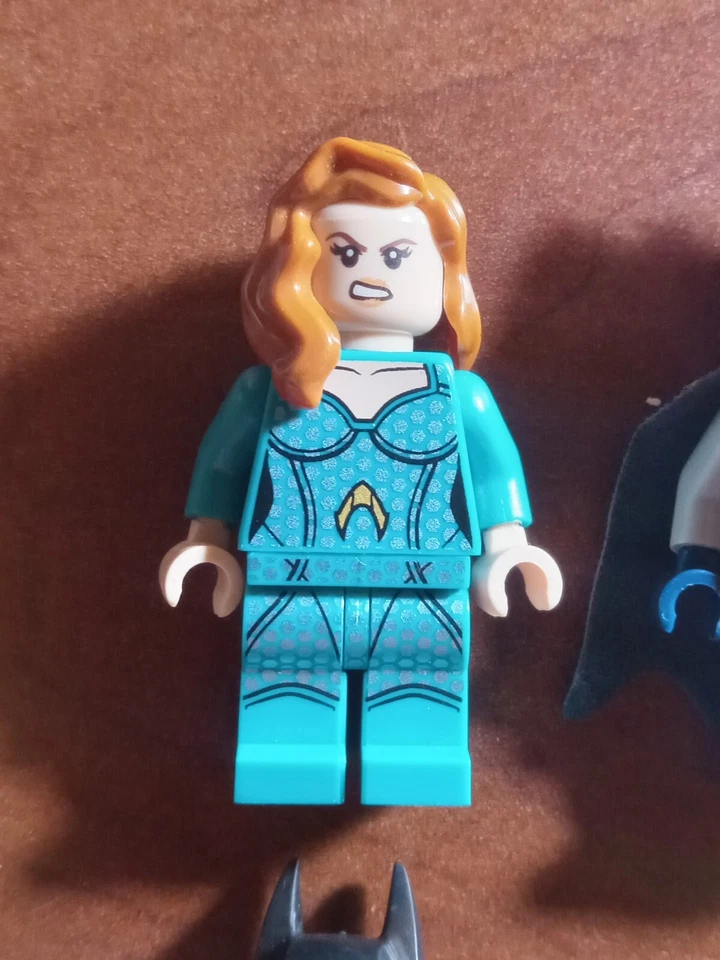 Lego Lot Minifigure Batman 7785 DC Superheroes Justice League 1989 Batmobile  - Image 2 of 4