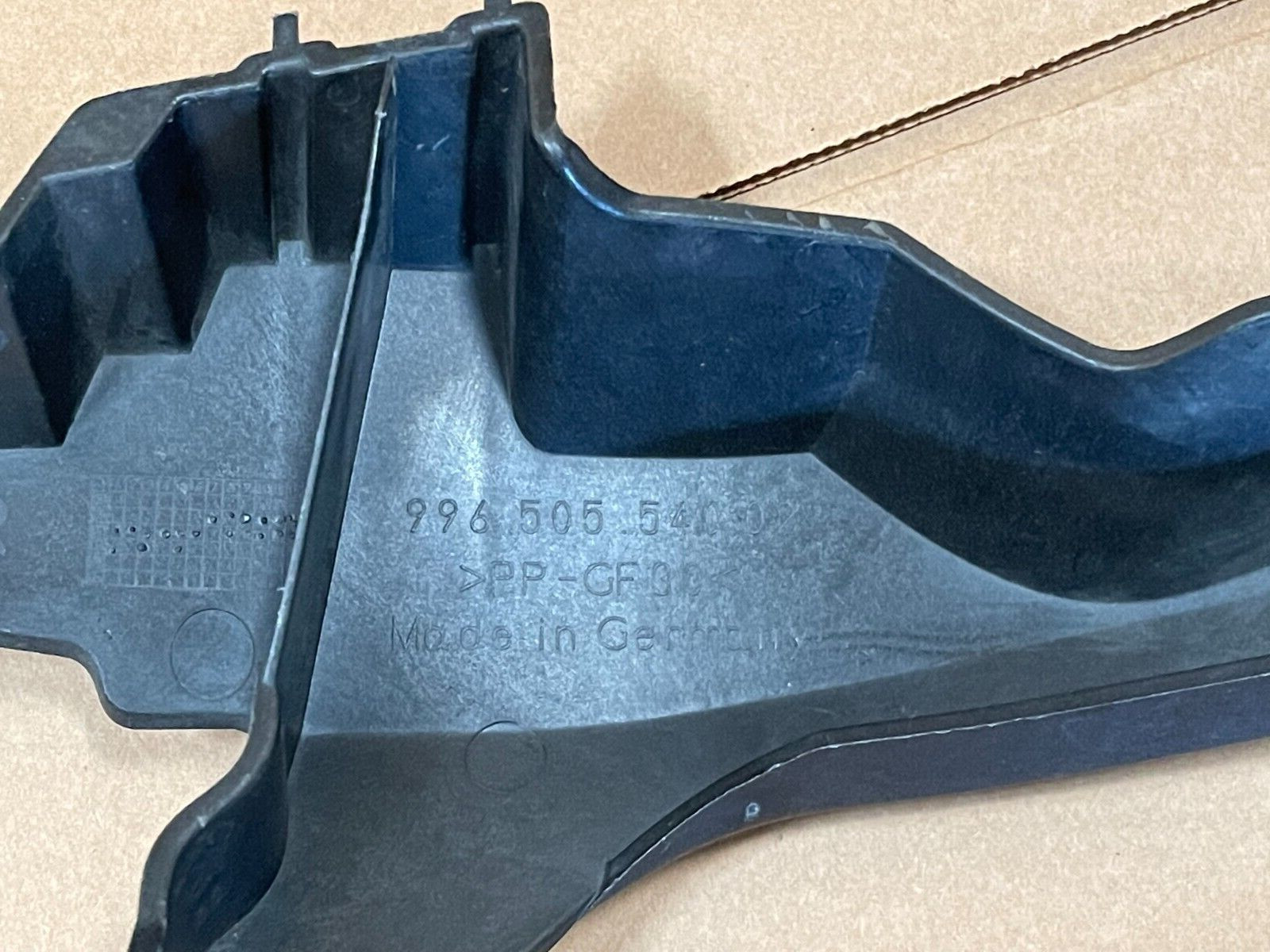 Porsche 911 GT3 1998-2004 Right Bumper bracket