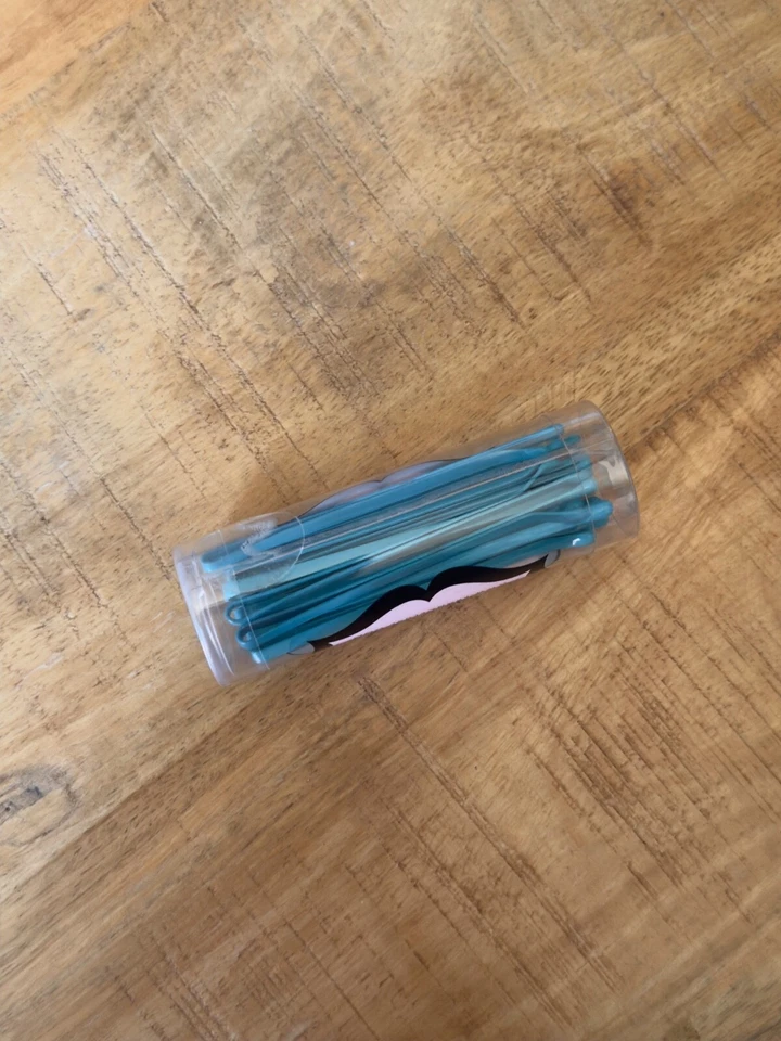 Paquete de 12 alfileres de pelo L. Erickson Clip & Go Bobby Pins tubo Foto 3 de 4