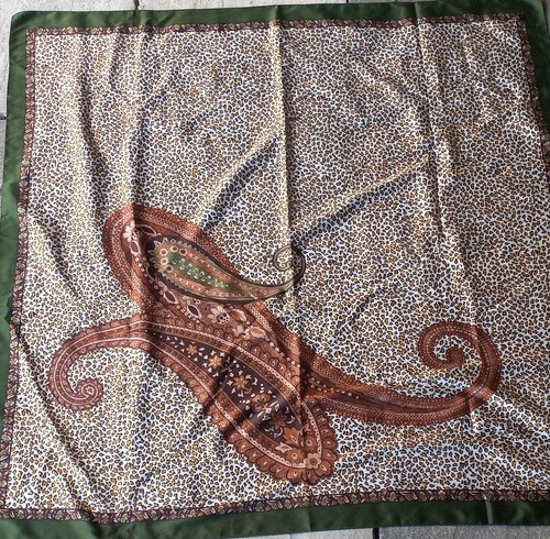 Foulard Carré Vintage 110 Cm X 110 Cm - Multicouleur En Polyester - Occasion Bon état