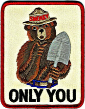 OFFICIAL SMOKEY BEAR Iron-on Embroidered Patch Gift Boy Girl Friend Nature - New