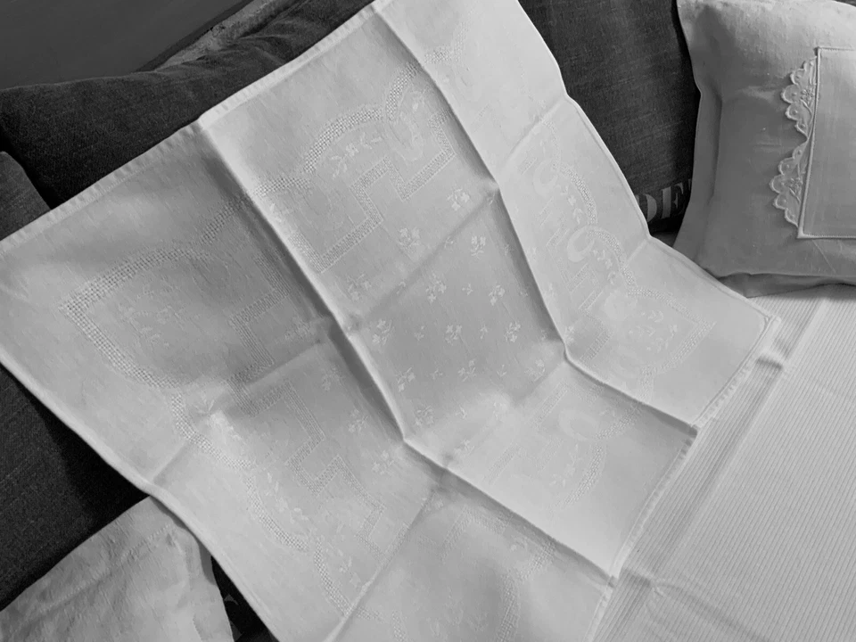 Linge Ancien 6 Serviettes De Mariage En  Damassés De Soie A Broder - Photo 4/4