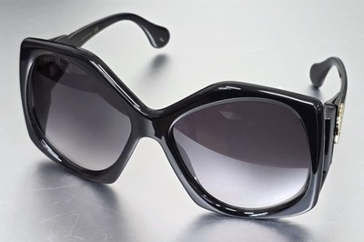 Gucci Retro Style Iconic Fork Oversized Geometric Sunglasses GG0875S 001