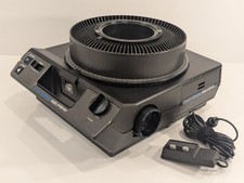 Kodak Carousel 4600 Slide Projector w/ remote, 102mm f2.8 lens - works but read