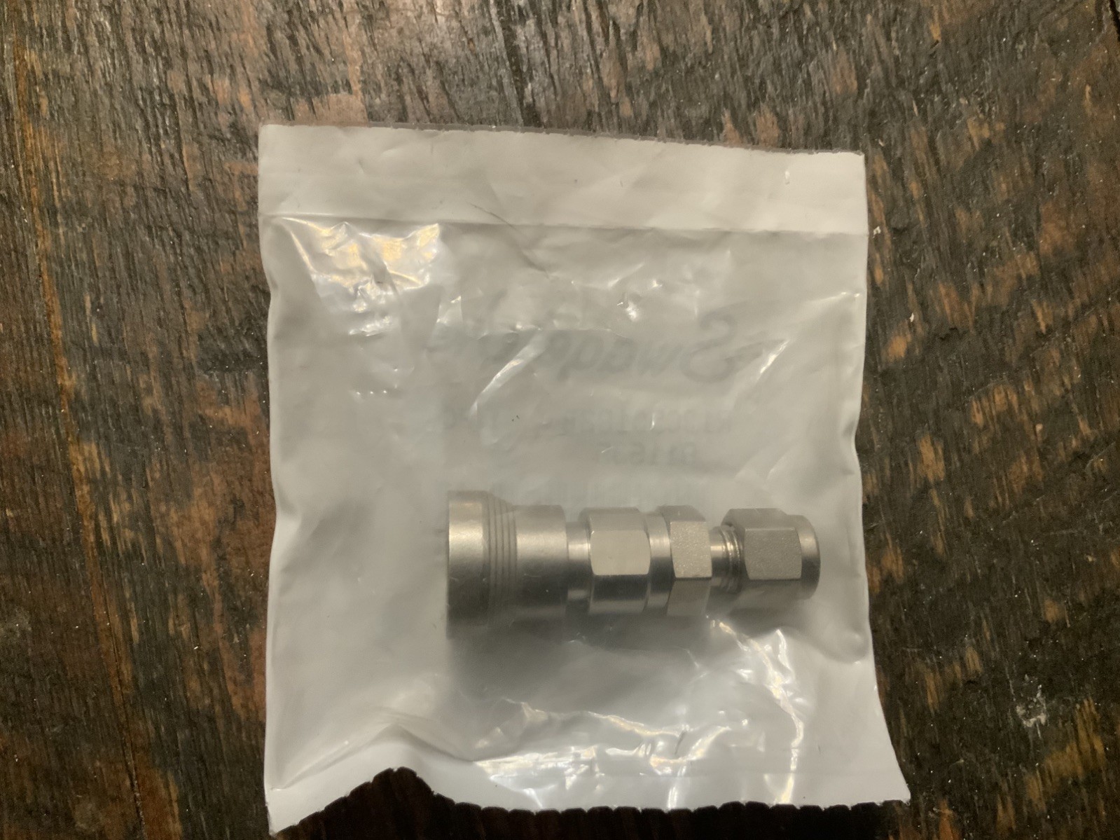 New Swagelok SS-QC4-B-400 Quick Connect Body