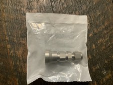 New Swagelok SS-QC4-B-400 Quick Connect Body 