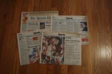 Group of 4 1993 Calbert Cheaney Breaks Big Ten Scoring Records Newspapers