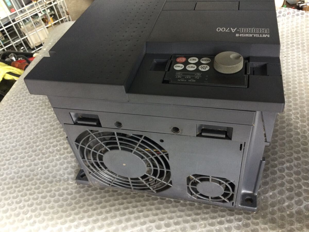 MITSUBISHI FR-A720-22K High Performance Inverter 3PH 200V MITSUBISHI FR-A720-22K High Performance Inverter 3PH 200V