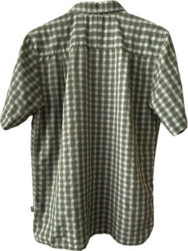The North Face Plaid green button up short sleeve shirt size M zip pocket - Picture 2 of 9