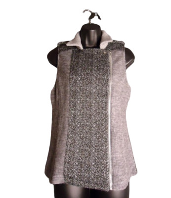 Hem & Thread Asymmetrical Zip Vest Size Women s Small Black & Grey