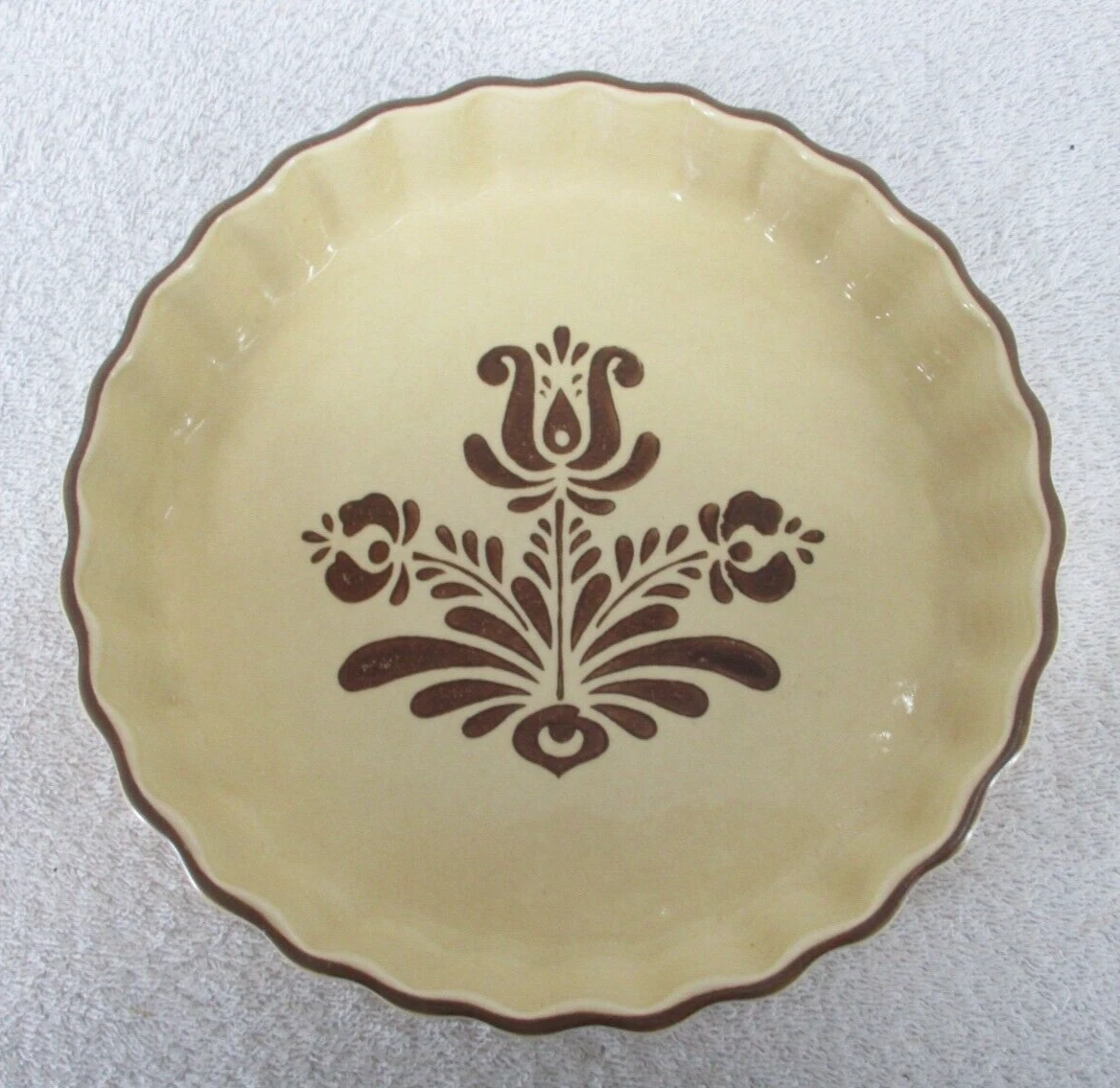 Pfaltzgraff Yorktowne Quiche 9" Pie Baking Dish 233 Scalloped Edge Oven Safe USA
