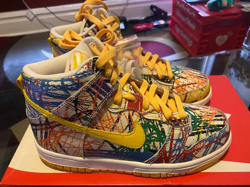 nike dunk high scribble