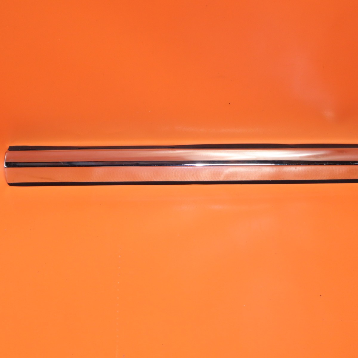ROLLS ROYCE CULLINAN DOOR MOLDING RIGHT REAR 2017-2021 2022 2023 51137448580 OEM
