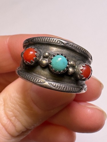 Vintage Native American Navajo Sterling Turquoise Coral 3-Stone Ring Size 9.5 - Image 1