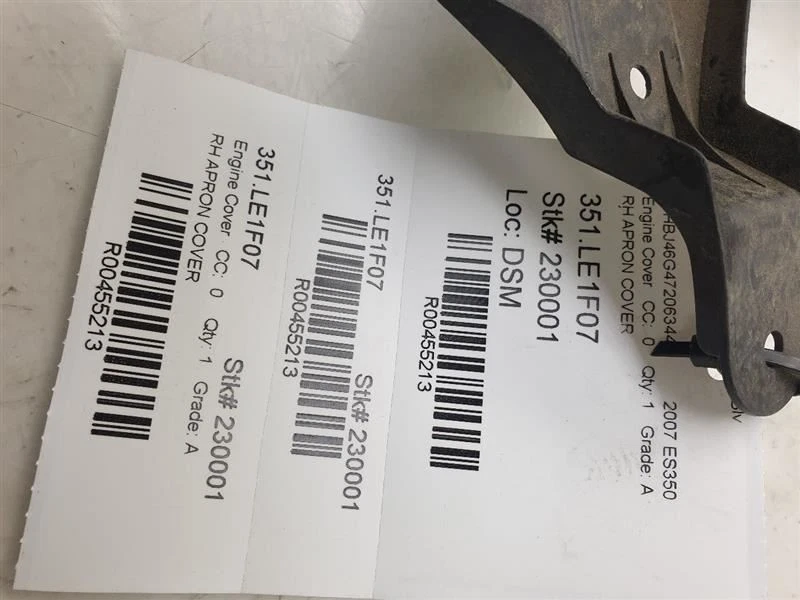 2007 LEXUS ES350 3.5L PASSENGER SIDE APRON COVER - Image 3 of 4