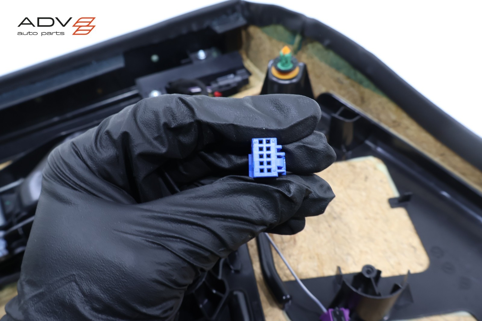Maserati Ghibli S Q4 2014-2020 Rear Right Interior side cover