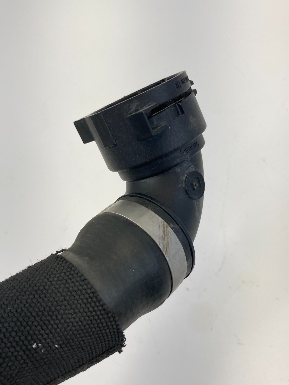 2009-2017 Volkswagen CC 2.0L TURBO Upper Radiator Coolant Hose 3C0-122-101-FB