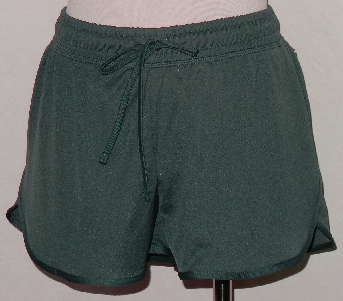 NWT CHAMPION Duo Dry Womens SKORT Size S Trekking Gray Breathable Inner  Short