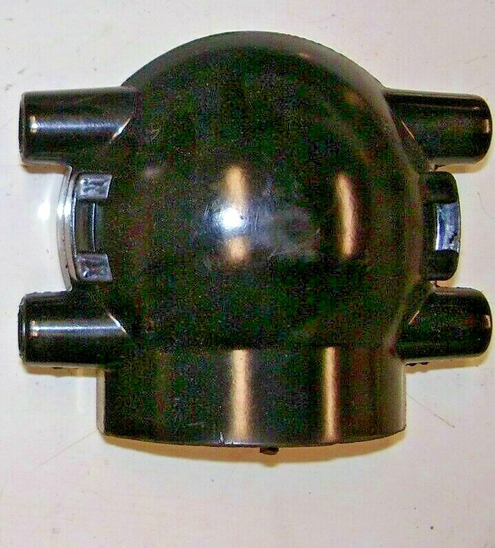 Vintage Distributor Cap; P & D Ignition FR82; Fits Ford 4 Cylinder