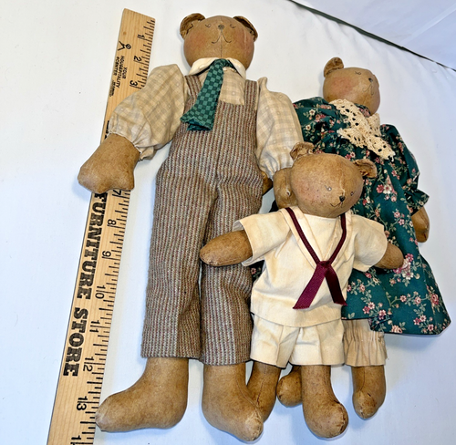 Bears Family Oil Cloth Barbara Moore Signed Artisan Folk Art Primitive 3 Dolls - Picture 2 of 17