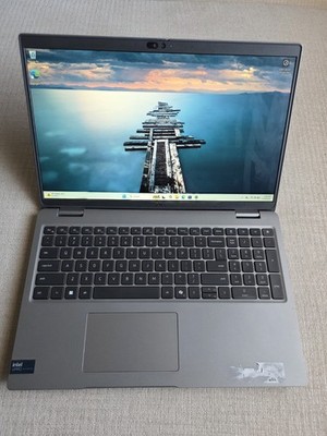 Dell Latitude 5550 15.6