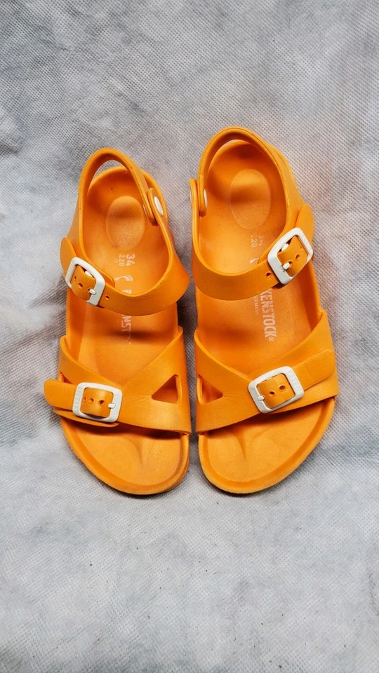 Birkenstock Rio Niños Niñas Talla 34 EE. UU. 3 Naranja Goma Hebilla Sandalias Correa Plana Foto 2 de 4