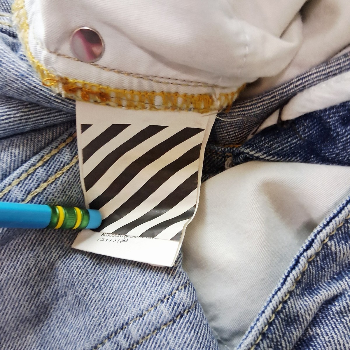 Off-White C/O Virgil Abloh 2013 Main Label Graphic Arrow Jeans 32