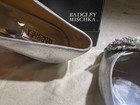 Badgley Mischka Taft Metallic Silver Sz 10 Open Toe Flat Shoes With Rhinestones — photo 4