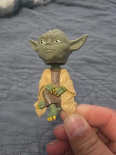 Star Wars – Yoda – Sitting Computer Monitor Bobblehead – Funko