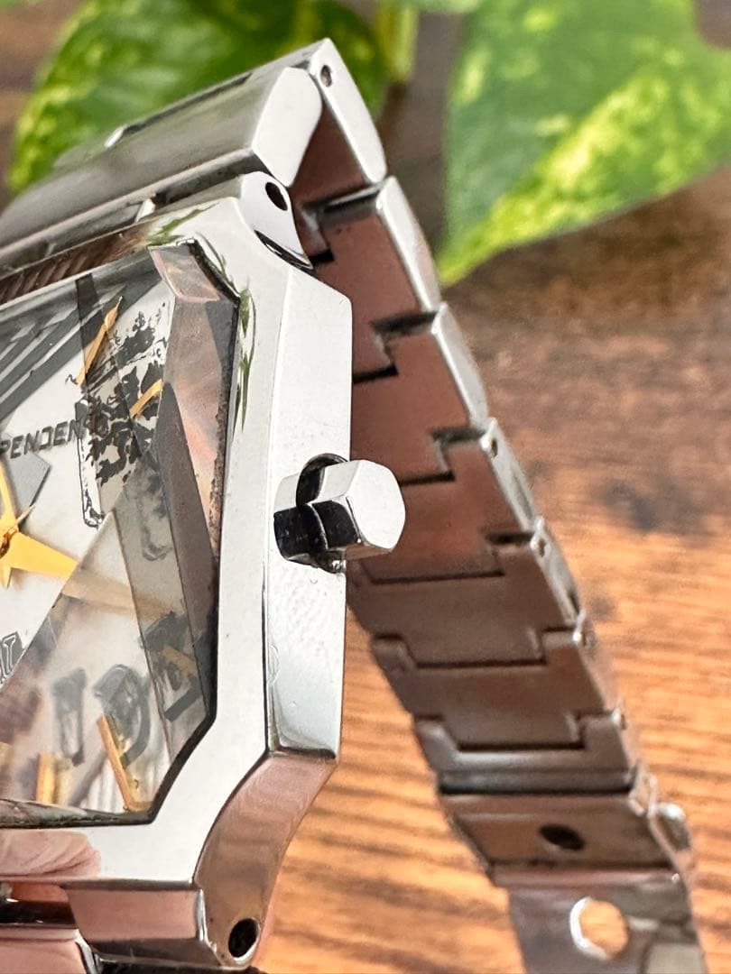 Rare CITIZEN Independent Watch - Gem