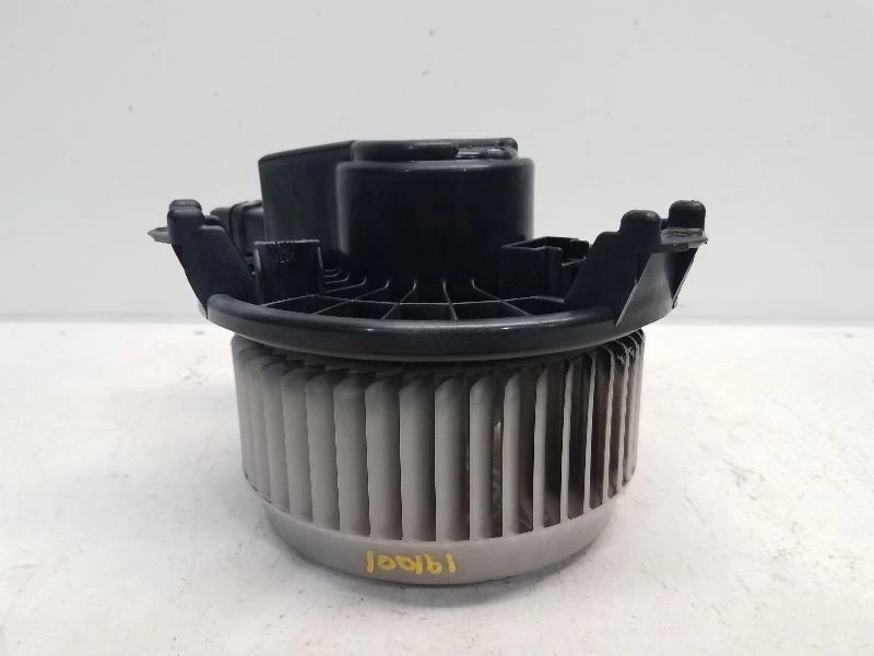 Toyota Rav4 2006-18 (limitado/LE) motor soplador - temperatura manual  Foto 2 de 4