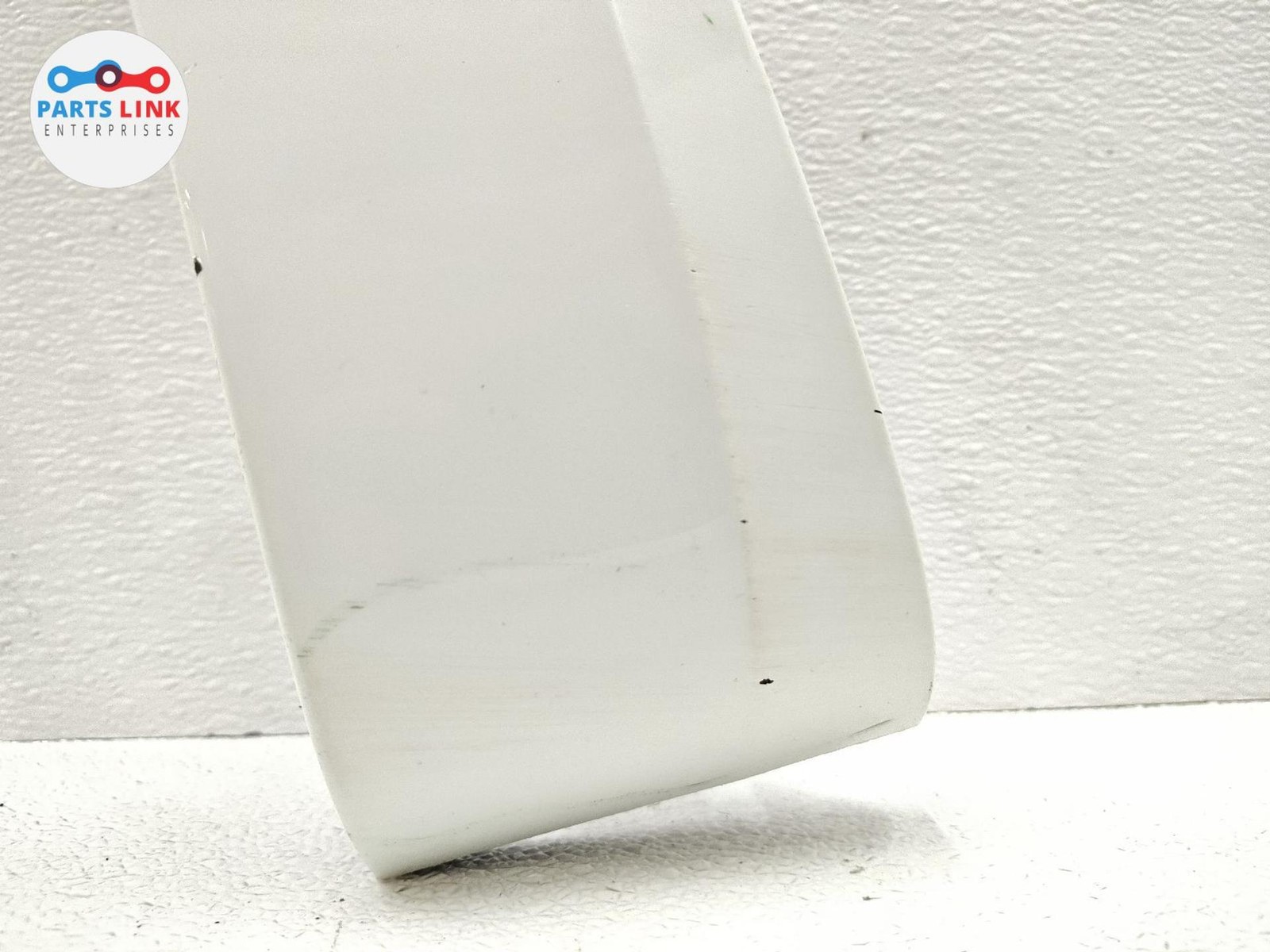 Bentley Bentayga Speed 2017-2020 Front Left Wheel arch molding White