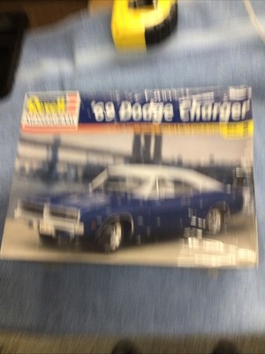 Revell Monogram 1/25 '69 Dodge Charger Kit NIB