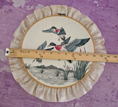 Ducks Embroidery Hoop Lace Wall Art Hanging Vintage Mallard Three Birds Cottage - Picture 4 of 9