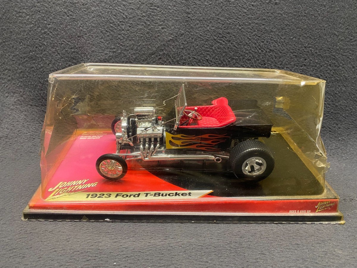 Johnny Lightning 1923 Ford T Bucket 1/18 Die-Cast Model Black w 