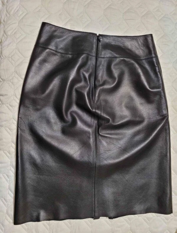 Falda de cuero negra Classiques Entier talla 4 Foto 2 de 3