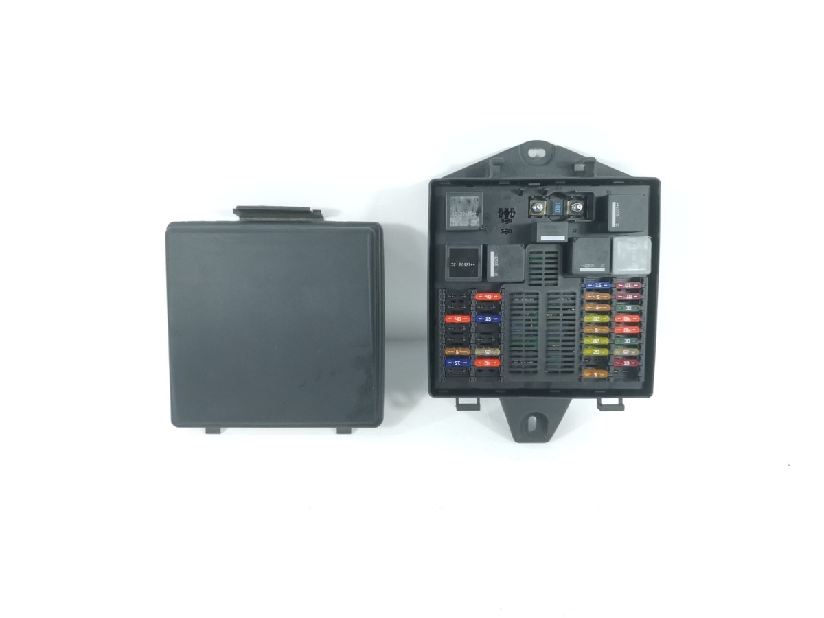 13 Jaguar XJ XJL X351 ENGINE FUSE BOX RELAY JUNCTION 501N11F00 | eBay