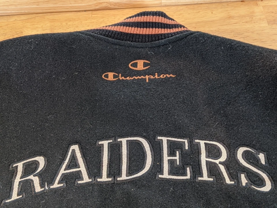 CHAQUETA UNIVERSITARIA DE LANA CAMPEÓN SINCE 1960 VinTagE Oakland Raiders M Las Vegas Foto 3 de 4
