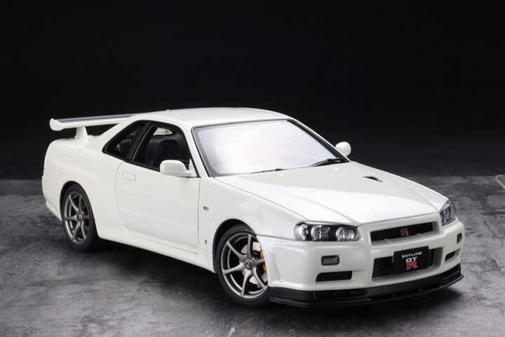 AUTOart 1/18 Nissan Skyline GT-R R34 V-spec II Diecast Model Car